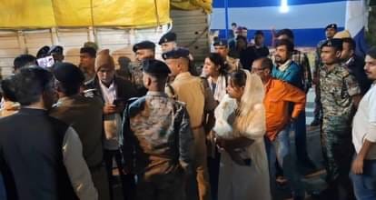 जानिए सासाराम में स्ट्रांग रूम पर क्यों हुआ था हंगामा,रात भर डटे रहे प्रत्याशी और समर्थक