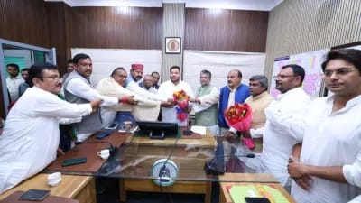 विधायक दल के नेता चुने गए तेजस्वी,बोले लालू-तेजस्वी ही वर्तमान और भविष्य के नेता है