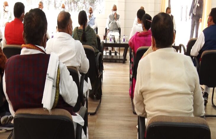 जेडीयू विधायक दल की बैठक हुई  शुर,नीतीश कुमार को चुना जाएगा विधायक दल का नेता