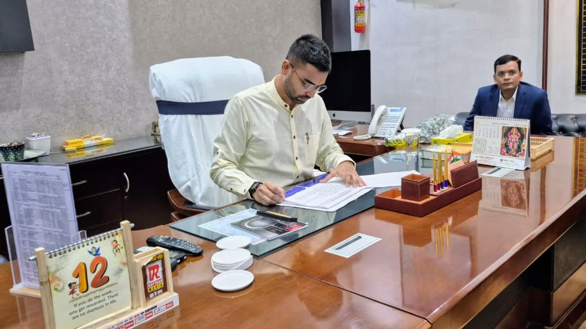 आप लोग मेरा समय बर्बाद कर रहे है,मंत्री दीपक प्रकाश कुशवाहा का पत्रकारों से हुआ बहस