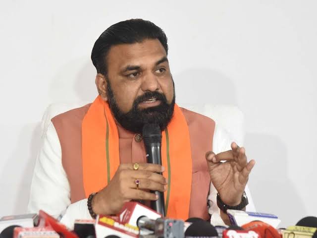 राजद नेताओं को सम्राट ने दे दी अल्टीमेटम!राबड़ी देवी को भी कह दिया घर खाली करना हीं होगा