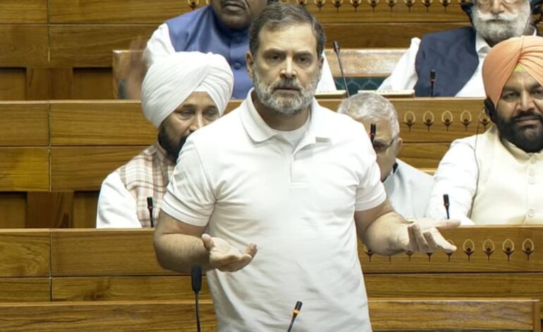 20 साल का मनरेगा को एक दिन में ध्वस्त कर दिया,राहुल गांधी ने मोदी सरकार पर बोला हमला