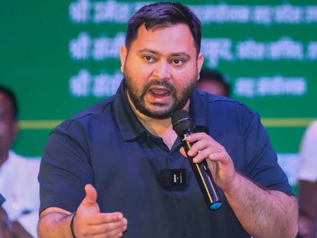 तेजस्वी ने बीजेपी के इस नेता पर साधा निशाना,पार्टी की सोच पर खड़े किए सवाल
