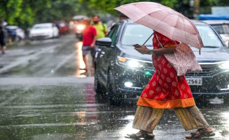 इन राज्यों में बारिश और तूफान का अलर्ट जारी,देश भर में मौसम का बिगड़ेगा मिजाज