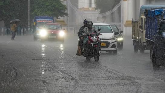 बिहार समेत कई राज्यों में बारिश की चेतावनी,फिलहाल सर्दी से नहीं मिलेगी राहत