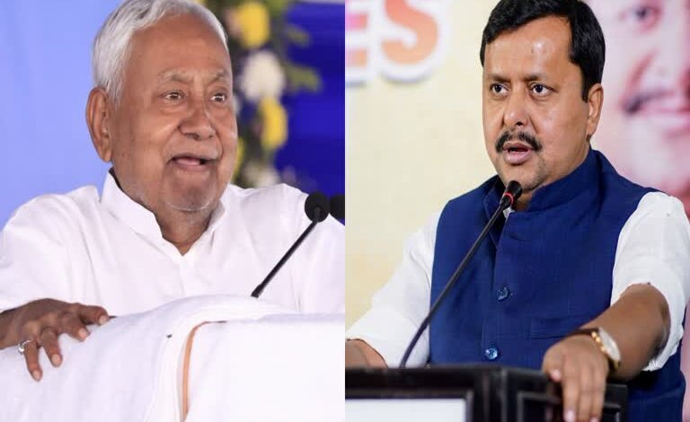 नीतीश कुमार ने MLC पद से आज दे दिया इस्तीफा,फिलहाल बने रहेंगे बिहार के मुख्यमंत्री