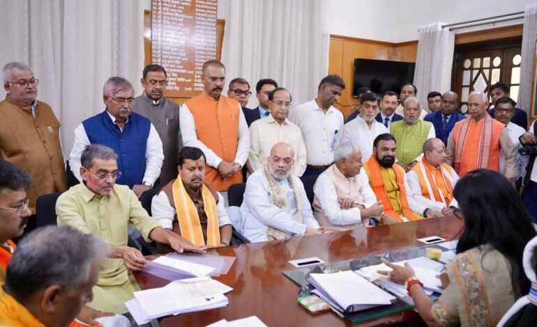 अब दिल्ली में रहकर देश की सेवा करेंगे नीतीश कुमार,नामांकन करने के बाद कुशवाहा का आया बड़ा बयान