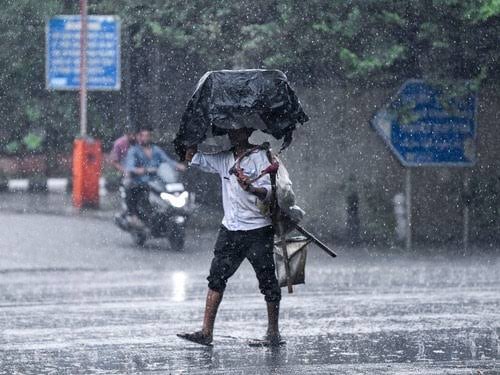 राजधानी में फिर से बिगड़ने वाली है मौसम का मिजाज,गरज और चमक के साथ होगी बारिश