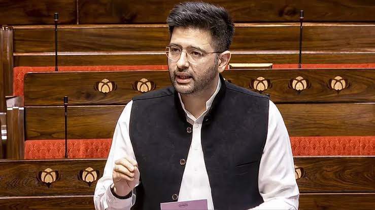 आम आदमी पार्टी मेरी आवाज दबाना चाहती है,उपनेता पद से हटाए जाने के बाद भड़के राघव चड्ढा