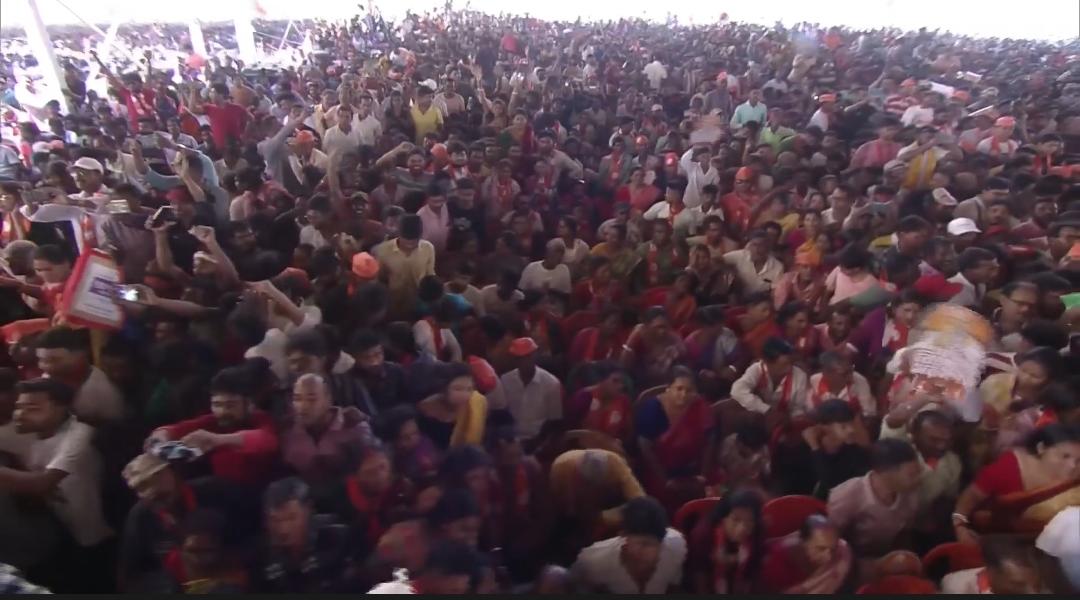 बंगाल में बंगालियों को अल्पसंख्यक बनाना चाहती है ममता बनर्जी,मुर्शिदाबाद में बरसे पीएम मोदी