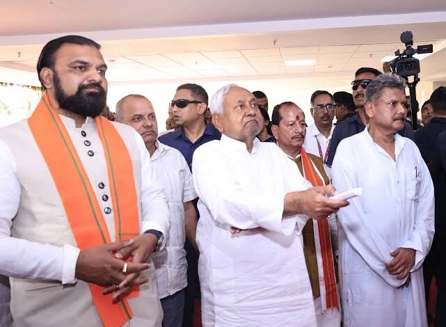 नीतीश कुमार आज देंगे इस्तीफा,नए सरकार में ‘नॉन-परफॉर्मिंग’ मंत्रियों की होगी छुट्टी?