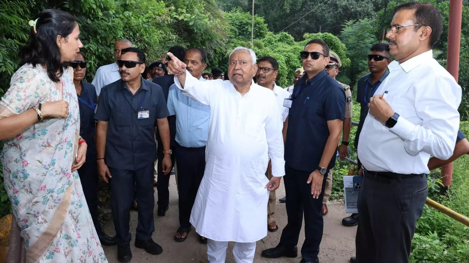 बैठक में भावुक हुए नीतीश कुमार,शाम तक दे देंगे अपना इस्तीफा