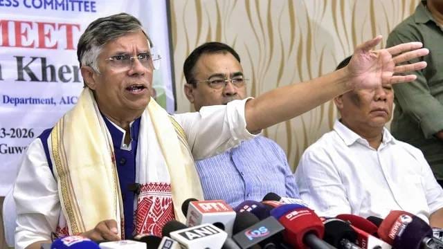 सुप्रीम कोर्ट से पवन खेड़ा को लगा बड़ा झटका,अग्रिम जमानत के फैसले पर लगाई रोक