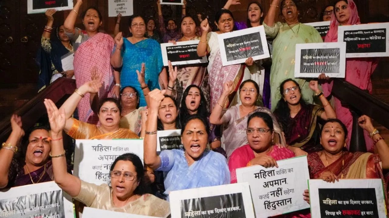 नारी अपना अपमान नहीं भूलती,महिला आरक्षण को लेकर विपक्ष पर भड़क उठे PM मोदी