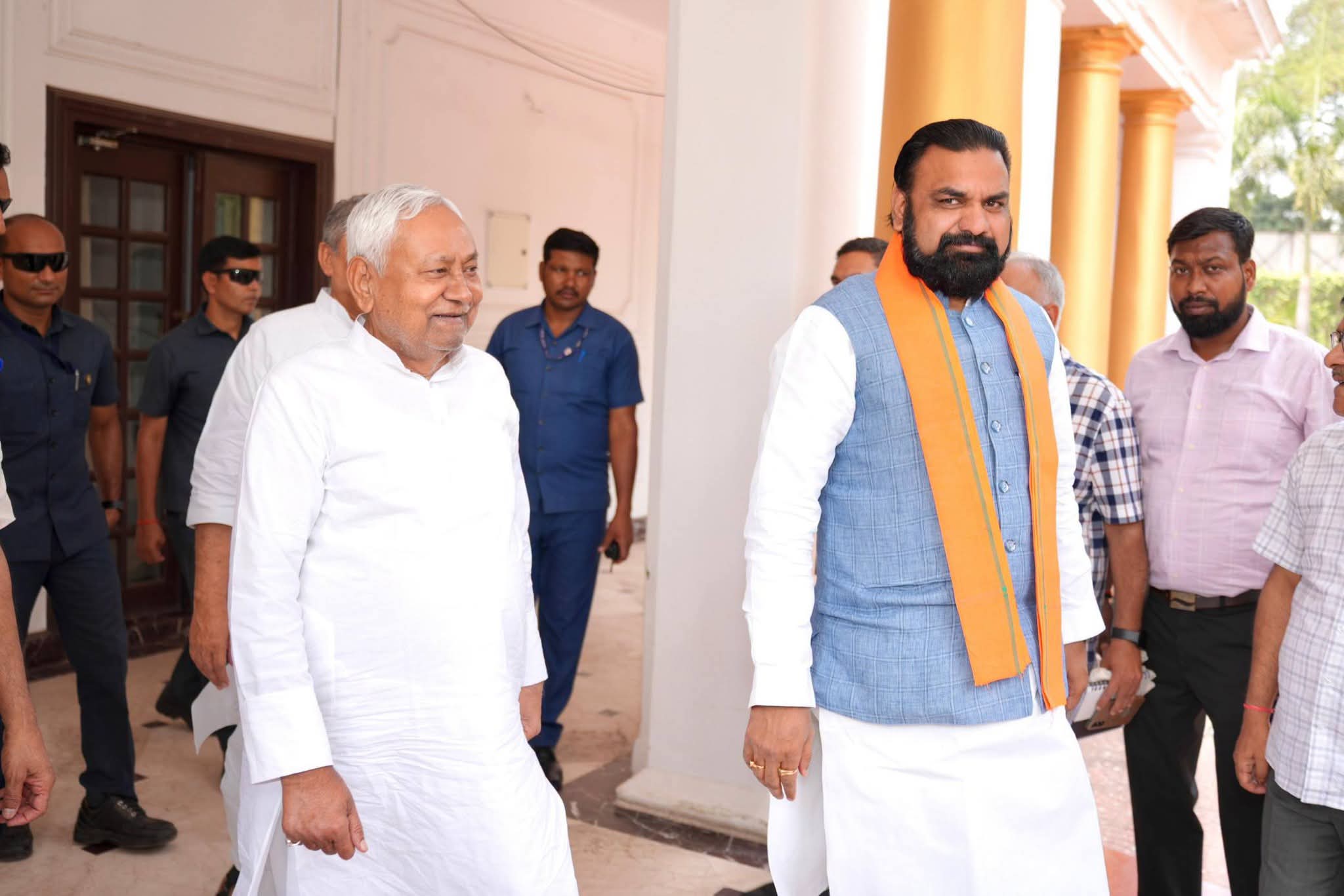 नीतीश कुमार ने सम्राट से 20 मिनट तक की मुलाकात,बोले तारकिशोर प्रसाद-मेहनत के दम पर वह बने है सीएम