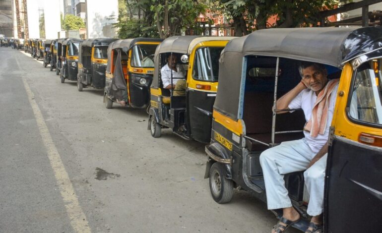 हिंदी बोलने वाले ड्राइवर मुंबई में नहीं चलाएंगे ऑटो-टैक्सी,जान लीजिए किस दिन से लागू होगा नियम?