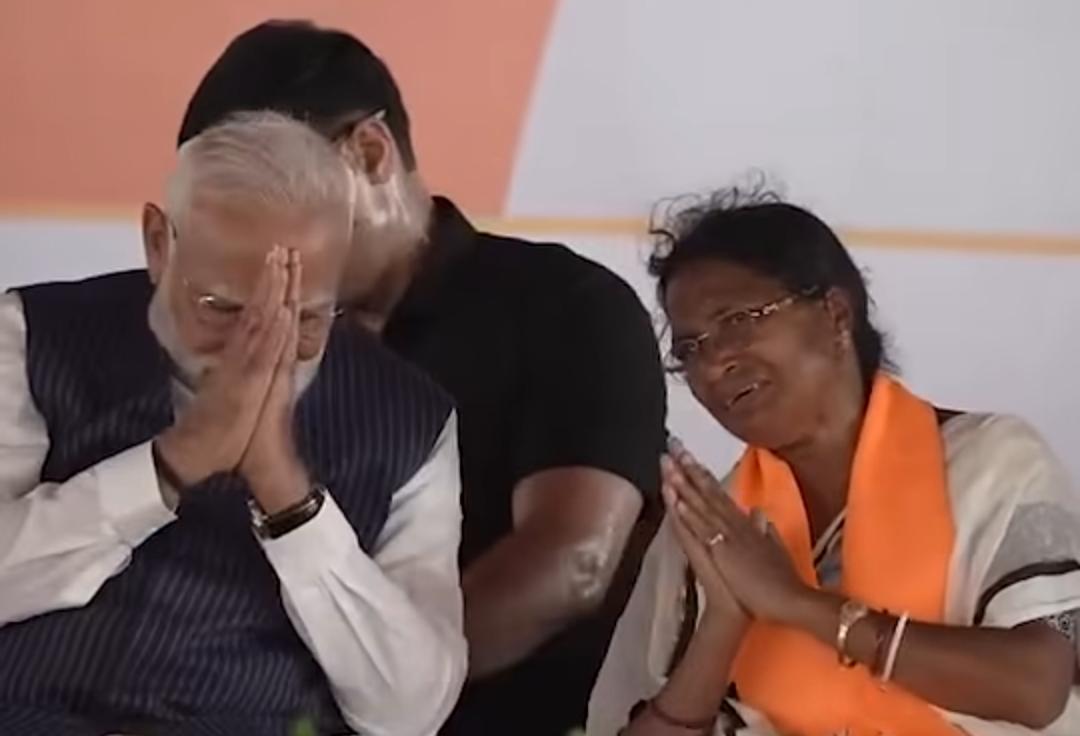 आप हमें वोट दिजिए,हम आपको TMC से आजादी दिलाएंगे-ममता के गढ़ में  गरजे पीएम मोदी