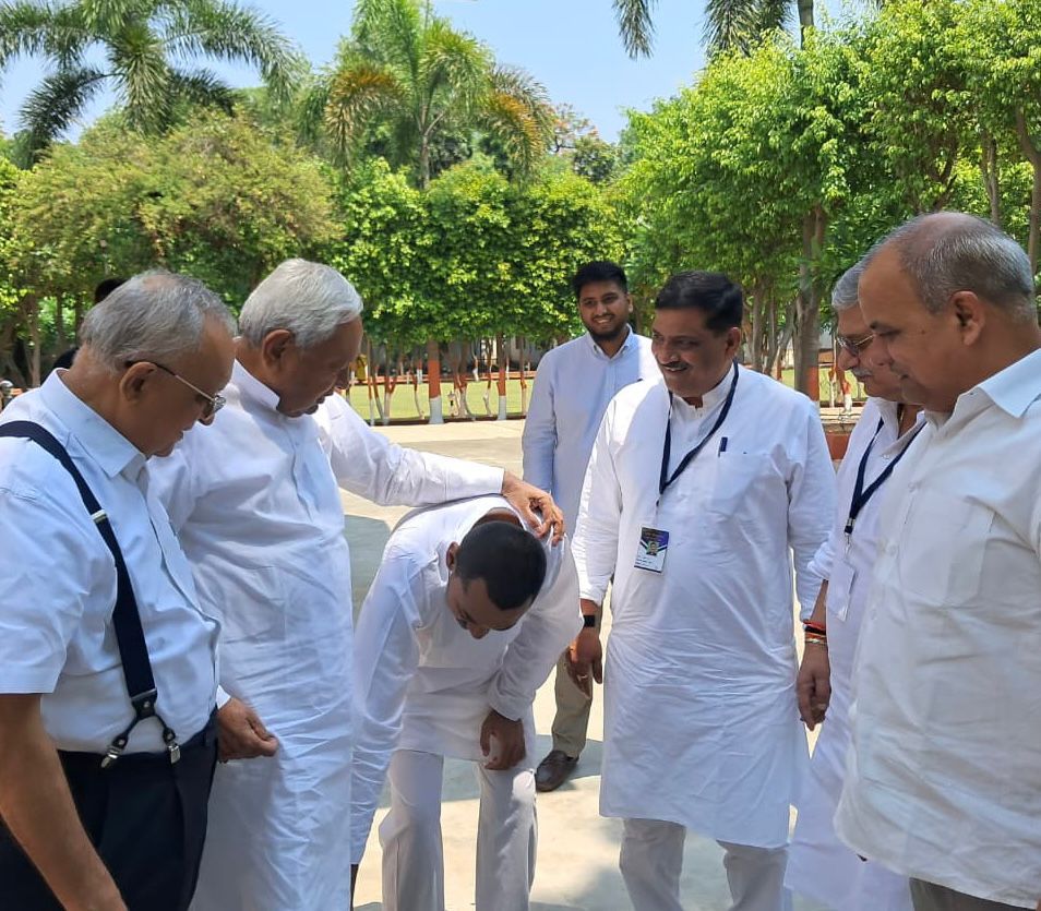 जानिए किन नेताओं ने ली मंत्री पद की शपथ?किसे मिला कैबिनेट में जगह?