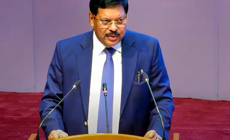 देश में संसद नहीं बल्कि संविधान सर्वोच्च है,संसद किसी भी अर्थ में सर्वोच्च नहीं-खूब गरजे पूर्व CJI गवई