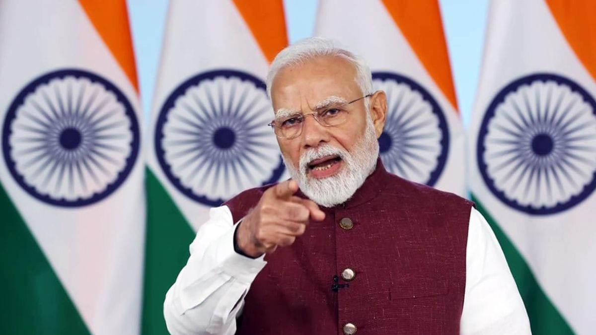 EV समेत नई गाड़ियां न खरीदें,पीएम मोदी ने की अपील,नेताओं से का कहा-काफिले छोटे करें
