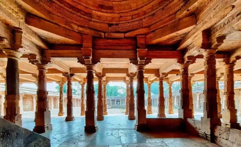 मुस्लिम पक्ष को कोर्ट से लगा झटका,धार भोजशाला मामले में हिंदू पक्ष की हुई जीत