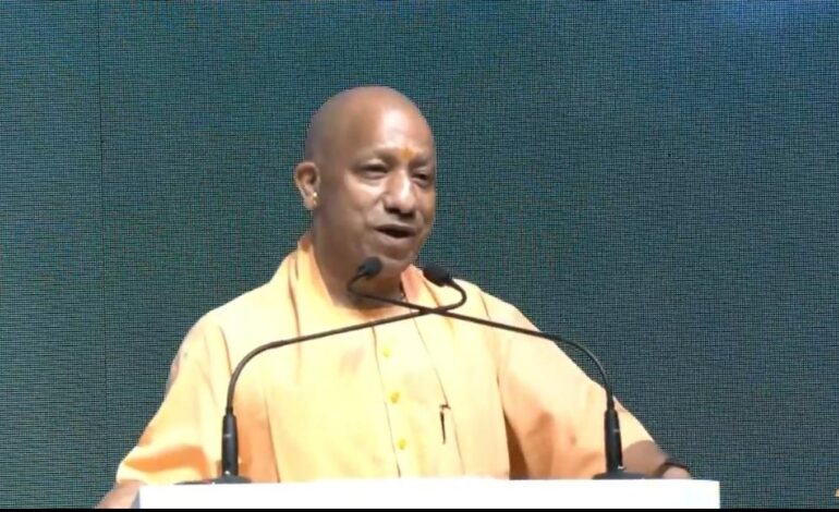 योगी आदित्यनाथ के नमाज वाले बयान पर भड़की राजद,बोली-धर्म की राजनीति कब छोड़ेंगे?