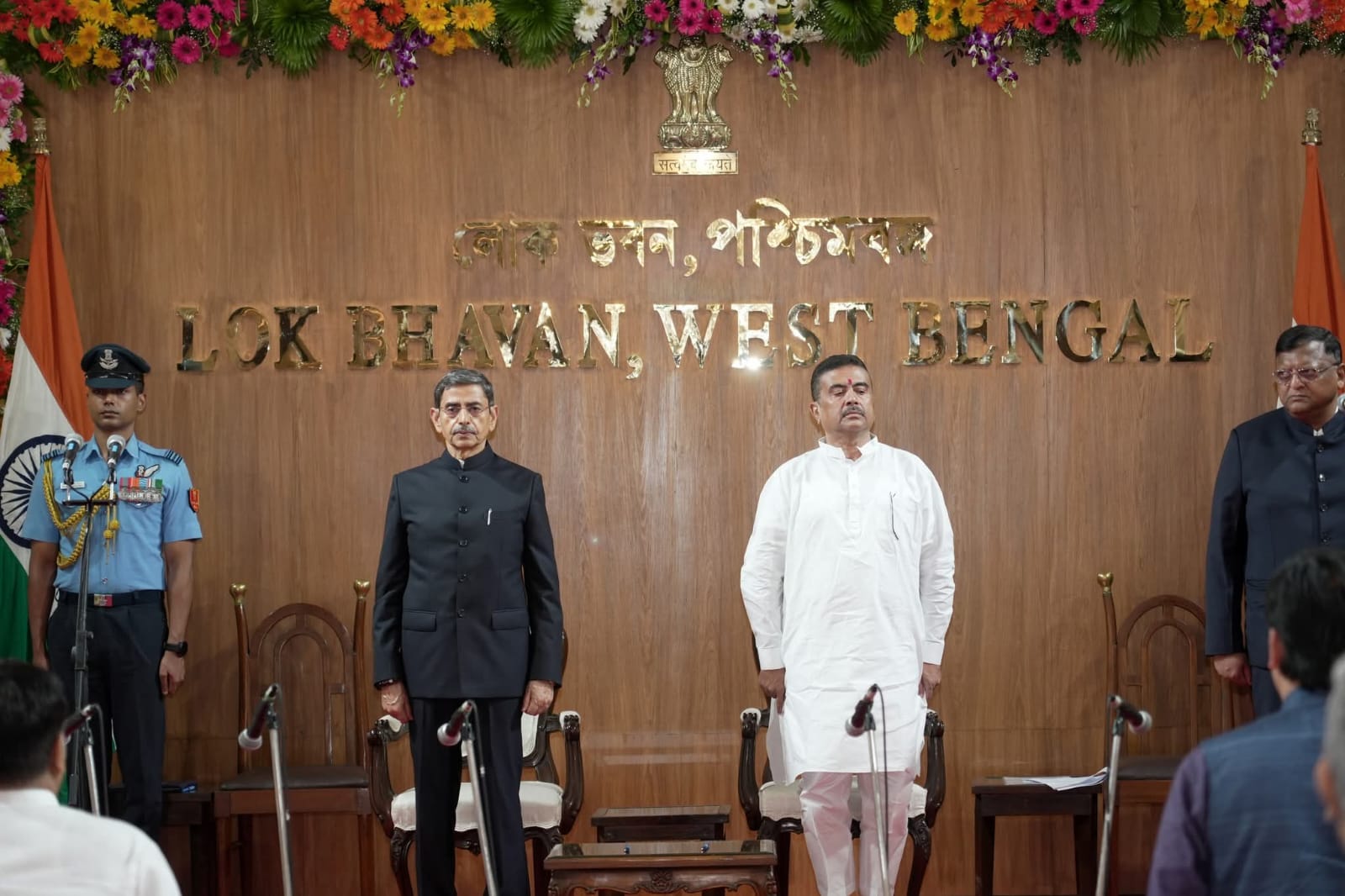 पश्चिम बंगाल में कैबिनेट का हुआ विस्तार,जानिए किसे दिलाई गई मंत्री पद की शपथ?