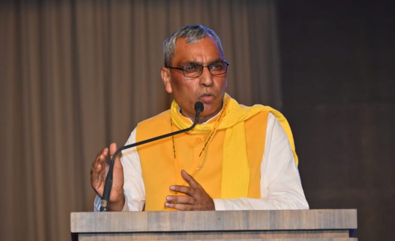 अखिलेश पर ओपी राजभर का हमला,आजमगढ़ सपा का गढ़ है इसीलिए यहीं से पकड़े जाते हैं सभी आरोपी