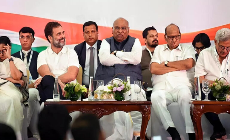 इंडिया गठबंधन पर सत्ता पक्ष का तंज,जो आपस में लड़ रहे वो साथ क्या लड़ेंगे?