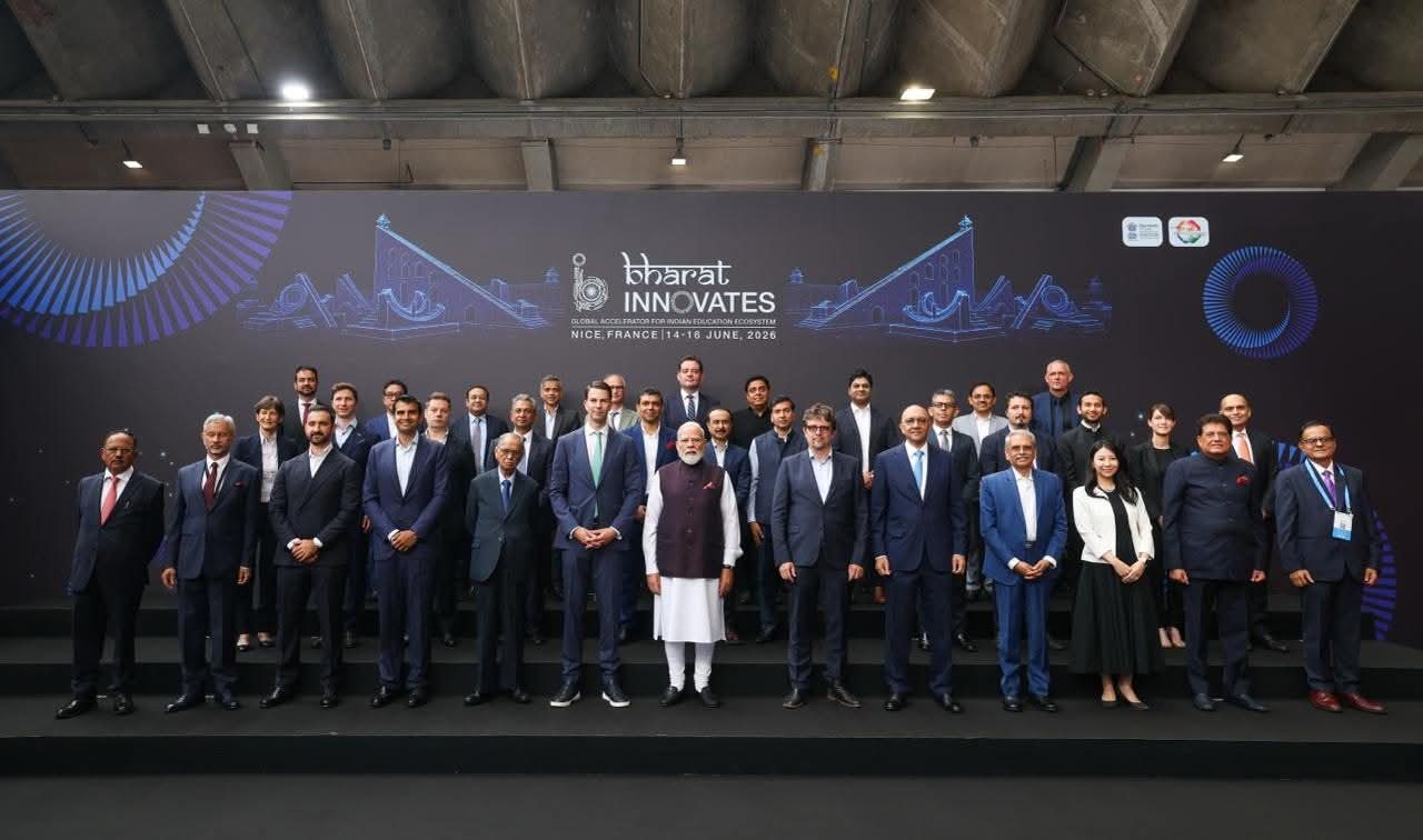 स्टार्टअप क्रांति की ओर बढ़ रहा है भारत,फ्रांस के राष्ट्रपति से मुलाकात के बाद खूब गरजे पीएम मोदी