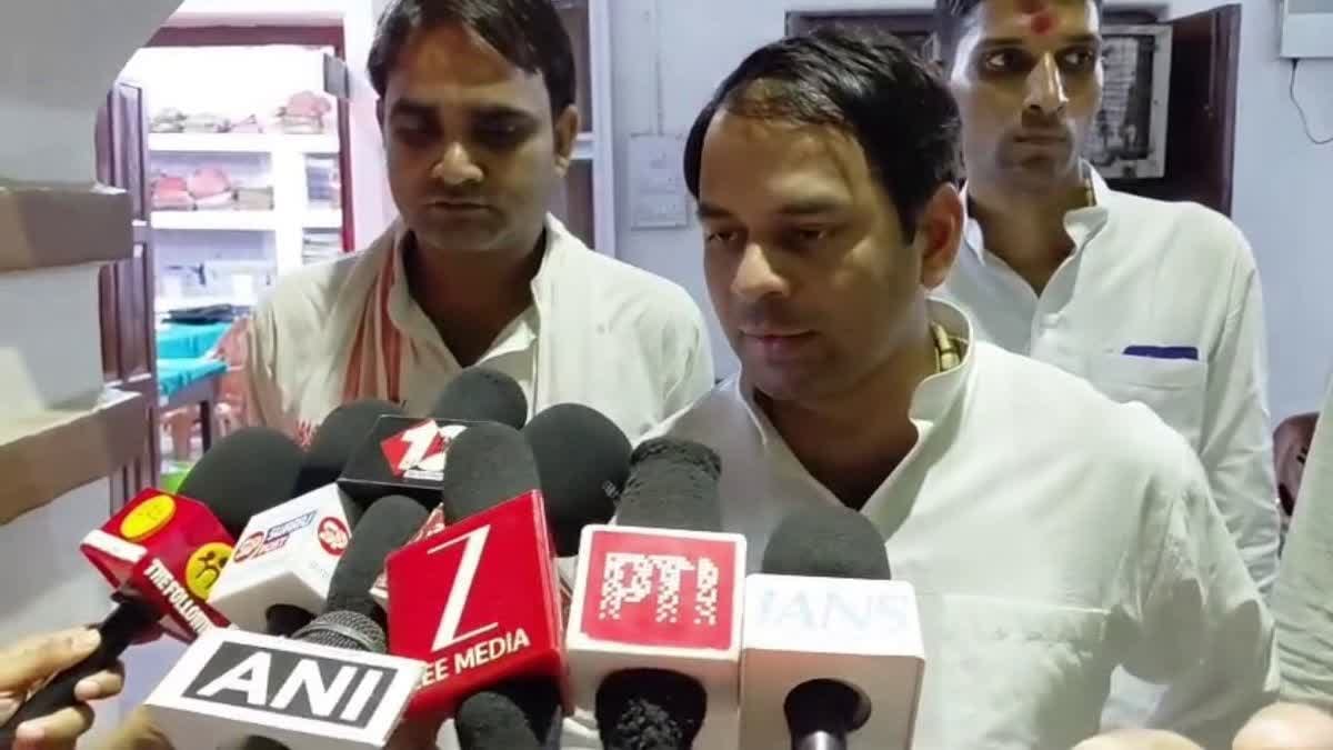 आकाश और तेज प्रताप यादव हुए आमने-सामने,अनुष्का यादव के कारण शुरू हुआ फिर से लड़ाई