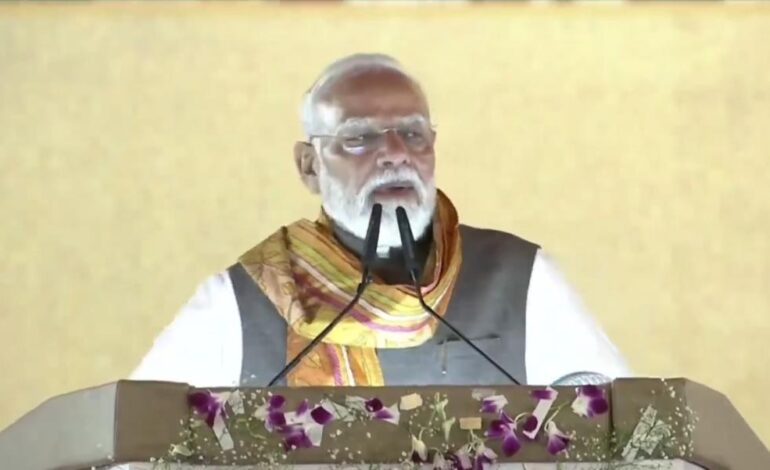 बंगाल को पाकिस्तान में मिलाने की हो रही थी साजिश,बोले पीएम मोदी-बेड़ियों से आजाद हुआ बंगाल