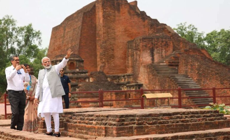 पीएम मोदी ने दी अंधविश्वास से दूर रहने की सलाह,मन की बात में आज की पानी बचाने का आग्रह