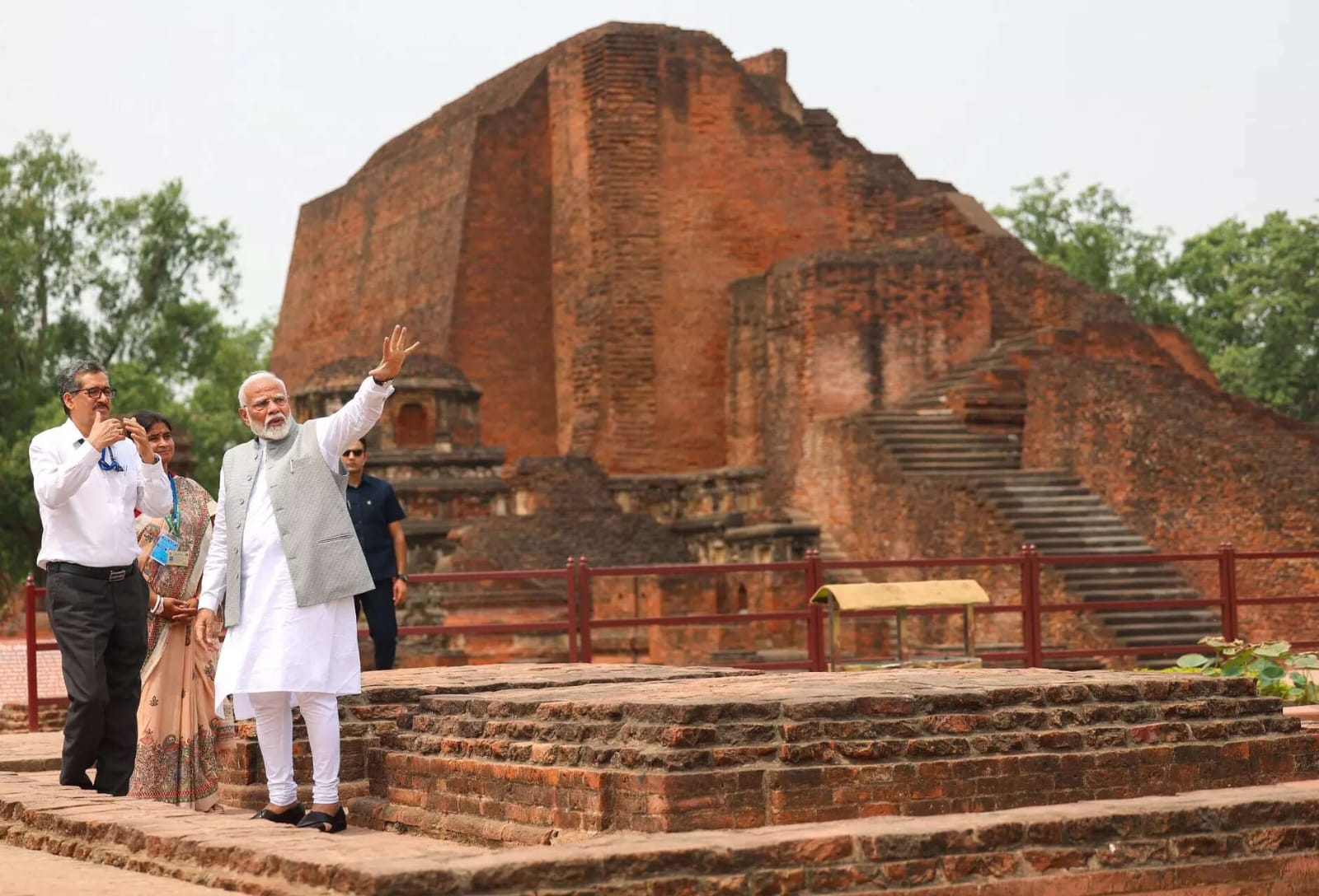 पीएम मोदी ने दी अंधविश्वास से दूर रहने की सलाह,मन की बात में आज की पानी बचाने का आग्रह