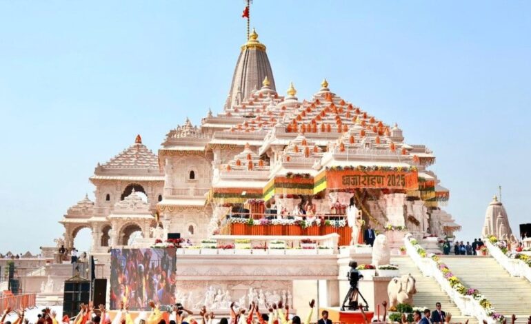 राम मंदिर चढ़ावा मामले में फंस गया टिन्नू यादव,चंपत राय ने उसी पर फोड़ दिया ठीकरा