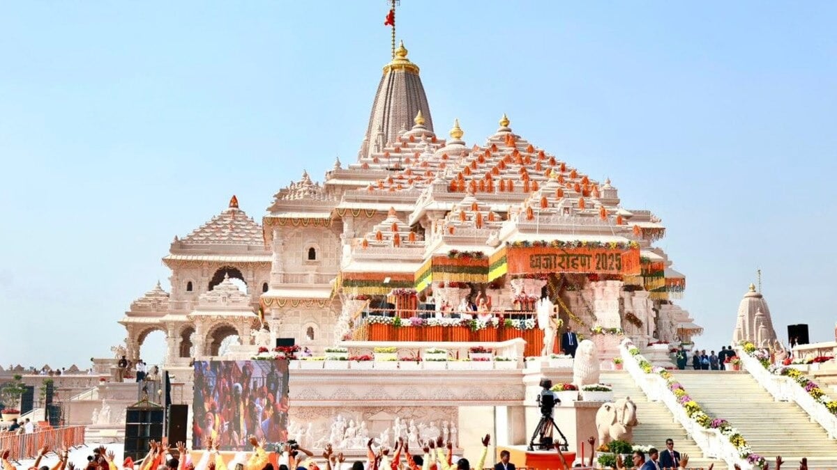 राम मंदिर चढ़ावा मामले में फंस गया टिन्नू यादव,चंपत राय ने उसी पर फोड़ दिया ठीकरा