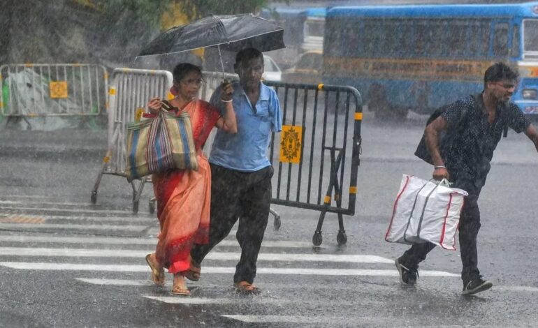 बिहार समेत कई राज्यों में भारी बारिश का अलर्ट,जानिए कब तक सही होगा मौसम?