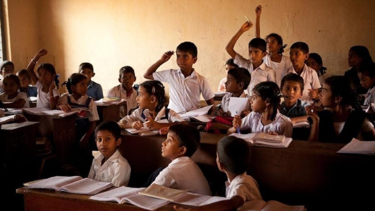हाफ डे और ‘नो बैग डे’ लागू होने से बदलेगी बिहार की शिक्षा व्यवस्था?रोचक बनेगा स्कूल का वातावरण
