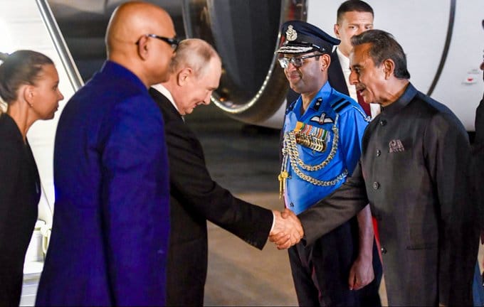 भारत पहुंचे रूस के राष्ट्रपति पुतिन,BRICS समिट में होंगे शामिल