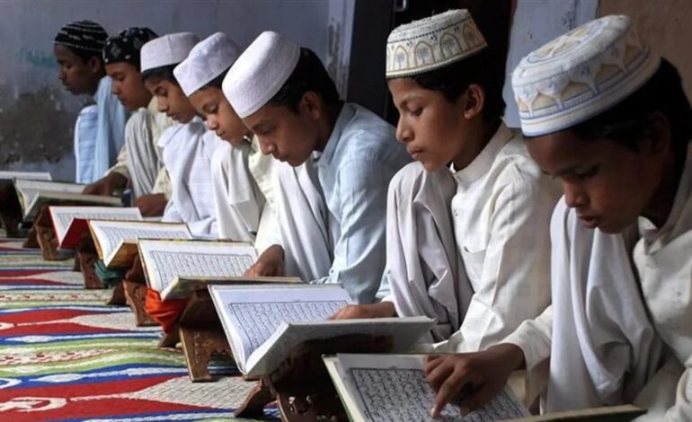 250 मदरसों को बंद करेगी बंगाल सरकार,जानिए आखिर क्यों?