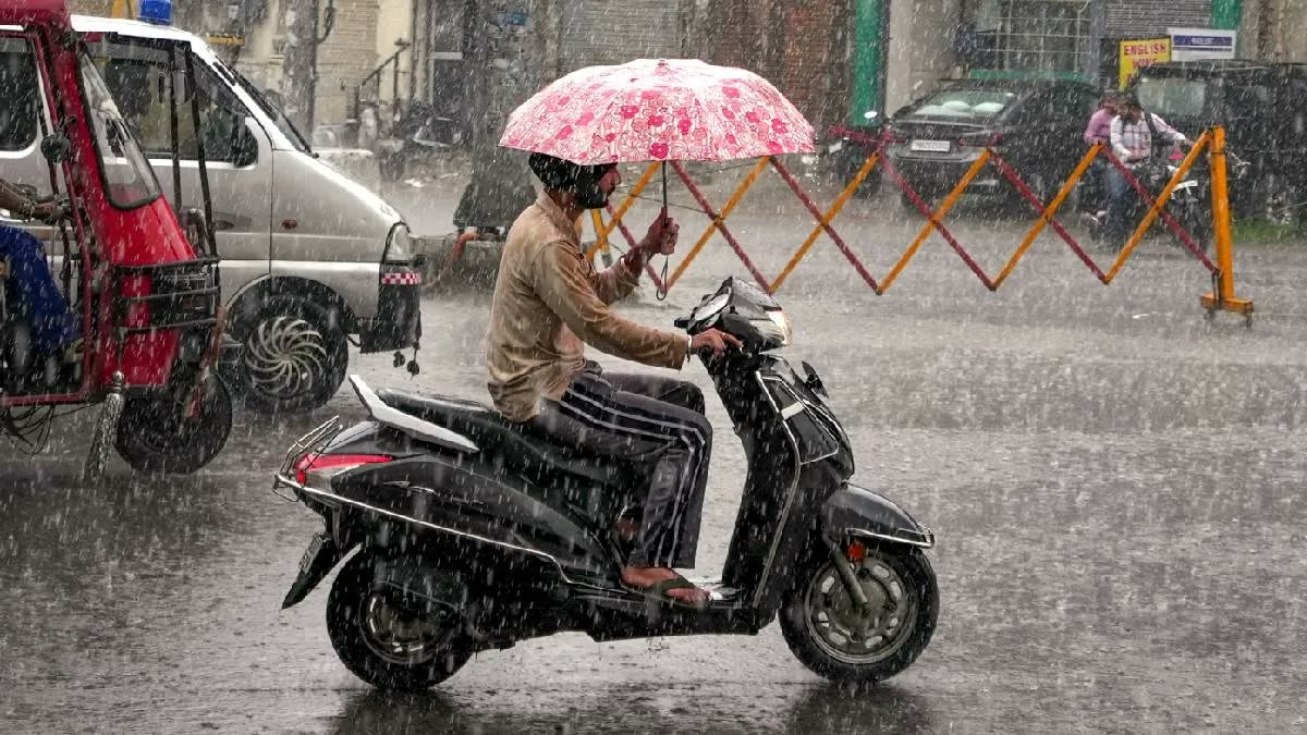 कई राज्यों में आज भारी बारिश का अलर्ट,60 किमी की स्पीड से चल सकती हैं हवाएं